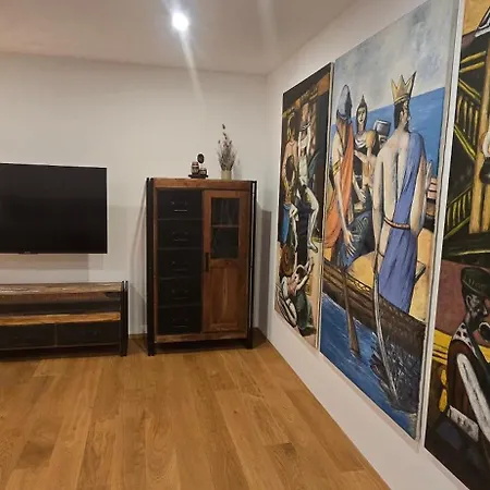 Stilvolle Mit Wohlfuehlfaktor Apartment
